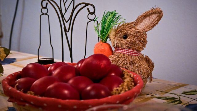 Πότε πέφτει το Πάσχα 2027: Γιατί είναι μεγάλη η διαφορά του Ορθόδοξου από το Καθολικό