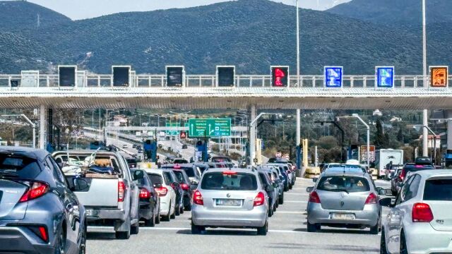 Επιστροφή εκδρομέων του Πάσχα: Σημειωτόν από τον Ισθμό μέχρι την Κινέτα - Live τα σημεία με την περισσότερη κίνηση (Εικόνα  Βίντεο)