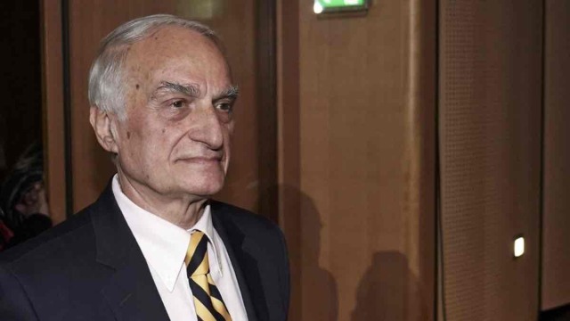 Μανώλης Μαυρομμάτης: Πέρασα 3,5 χρόνια σε 4 τοίχους και ένα ταβάνι, η γυναίκα μου βρέθηκε νεκρή σε ένα κάθισμα γιατί δεν ήθελε να εγκαταλείψει το σπίτι μας που καιγόταν (Βίντεο)