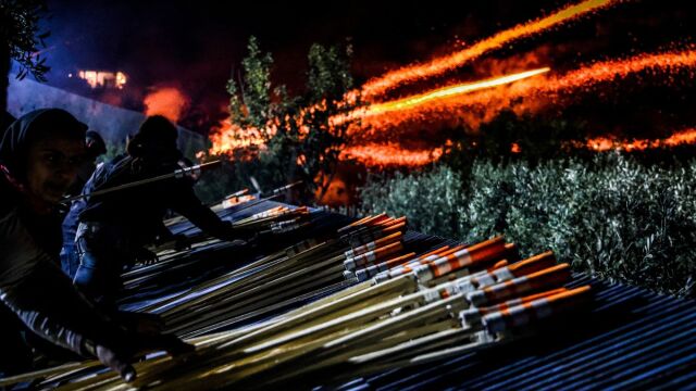 Περίεργο περιστατικό στη Χίο: Ρουκέτα χτύπησε 32χρονη στη γνάθο - Έχασε δόντια αλλά δεν πήγε σε νοσοκομείο