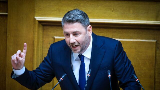 Ανδρουλάκης κατά Μητσοτάκη: Μιλούσε ως θαμώνας καφενείου, όχι ως πρωθυπουργός - Ένα σχόλιο για τον εκβιασμό του Ντίλιαν δεν μπορείτε να κάνετε;