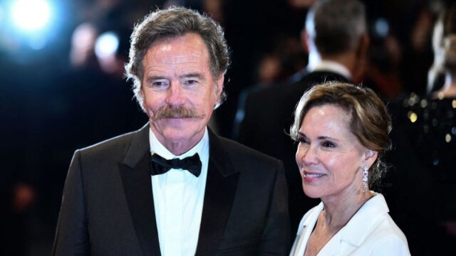 Μπράιαν Κράνστον: Η απίθανη πρόταση γάμου στη σύζυγό του, στη μπανιέρα και το μονόπετρο στο δάχτυλο του ποδιού (Εικόνα)