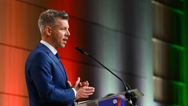 Μαγιάρ: Δεν θα κυβερνήσει από το μοναστήρι των Καρμελιτών που είχε γίνει σύμβολο της κυβέρνησης Όρμπαν