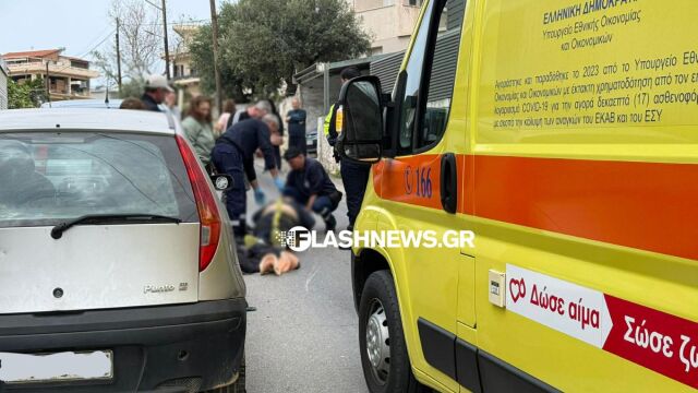 Τροχαίο στα Χανιά: Μηχανάκι συγκρούστηκε με αυτοκίνητο - Τραυματίστηκε ο οδηγός του δικύκλου (Εικόνες)