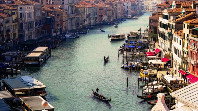 Βενετία: Σενάρια σωτηρίας από την άνοδο της θάλασσας - Από κινητά φράγματα έως μετεγκατάσταση εξετάζουν οι ερευνητές