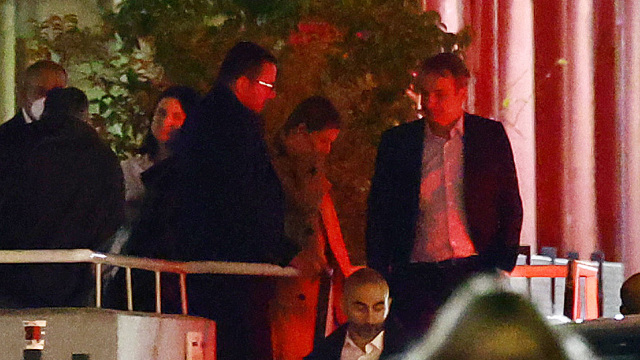 Μυλωνάκης: Σχεδόν 2 ώρες διήρκησε η νέα επίσκεψη του Κυριάκου Μητσοτάκη στον Ευαγγελισμό - Παραμένει διασωληνωμένος στη ΜΕΘ, αλλά σε σταθερή κατάσταση (Εικόνες & Βίντεο)