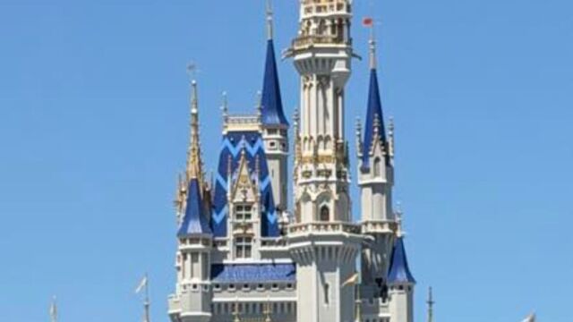 Disney: Γιατί αφαιρέθηκε δομή από το κάστρο της Σταχτοπούτας