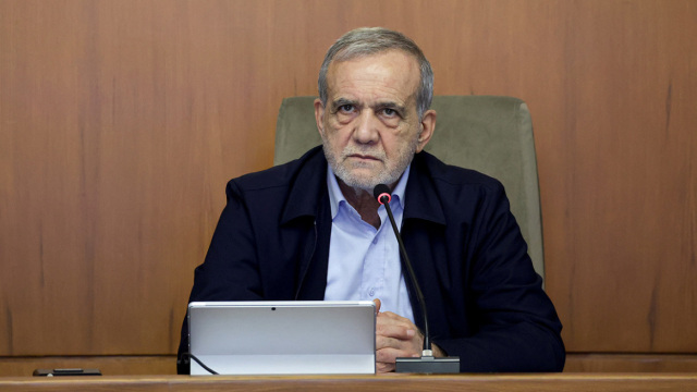 Πεζεσκιάν κατά Τραμπ για τα πυρηνικά: 