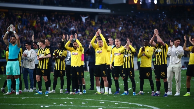 Super League, playoffs:  Ακλόνητο φαβορί για τον τίτλο η ΑΕΚ, ζωντανός για... θρυλική ανατροπή ο Ολυμπιακός - Βαθμολογία, επόμενη αγωνιστική (Βίντεο)