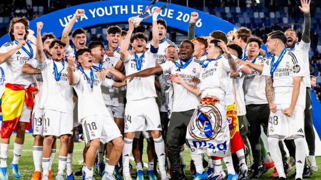 UEFA Youth League: Σήκωσε την κούπα στα πέναλτι η 