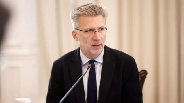 Άκης Σκέρτσος: Η αλήθεια για τους μετακλητούς υπαλλήλους και τα fake news - Η επιλεκτική χρήση στατιστικών,  η παραπληροφόρηση και η διάψευση με αριθμούς και στοιχεία (Πίνακας)