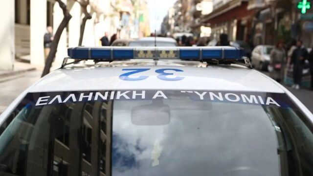 Αγία Βαρβάρα: Δύο συλλήψεις για ένοπλη ληστεία -  Απείλησαν με μαχαίρια υπάλληλο πρατηρίου καυσίμων και απέσπασαν 500 ευρώ