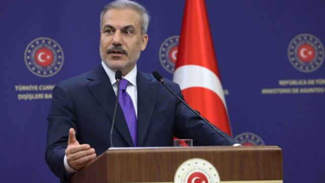 Πόσο κοντά είναι μια σύγκρουση Τουρκίας & Ισραήλ: Γιατί ο Φιντάν ανεβάζει τους τόνους και το ερωτηματικό Τραμπ - Τι εκτιμά ο Σωτήρης Ρούσσος στο parapolitika.gr