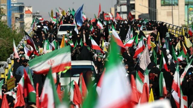 ΗΠΑ και Ιράν συνεχίζουν να ανταλλάσσουν απειλές - 