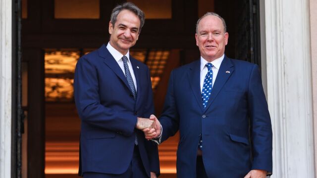 Συνάντηση Μητσοτάκη και Πρίγκιπα Αλβέρτου στο Μαξίμου (Εικόνες)