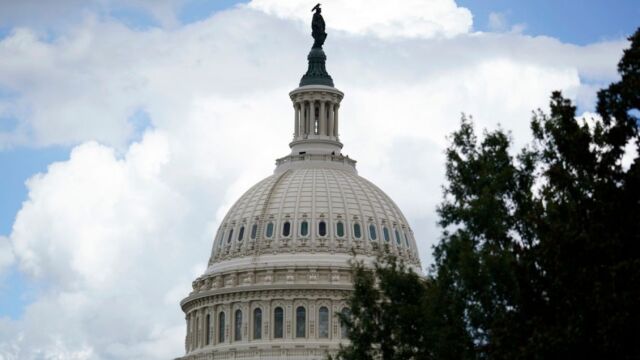 ΗΠΑ: Νέο εκλογικό χάρτη ως αντίποινα στον Τραμπ ενέκρινε η Βιρτζίνια - 