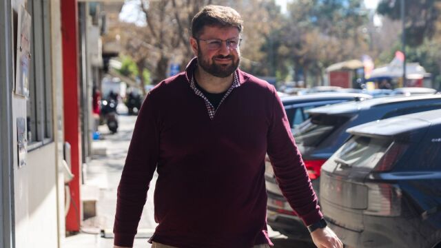 Ζαχαριάδης για αφίσα ΠΑΣΠ στο Πολυτεχνείο: 