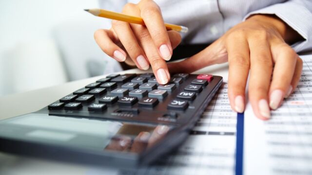 Οφειλέτες: Ξεμπλοκάρει η άρση κατάσχεσης τραπεζικού λογαριασμού - Ποιους αφορά και η βασική προϋπόθεση