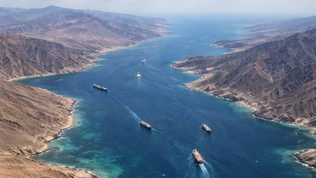 Στενά του Ορμούζ: Πλοίο ελληνικών συμφερόντων στο στόχαστρο - Όλο το χρονικό της επίθεσης στο 