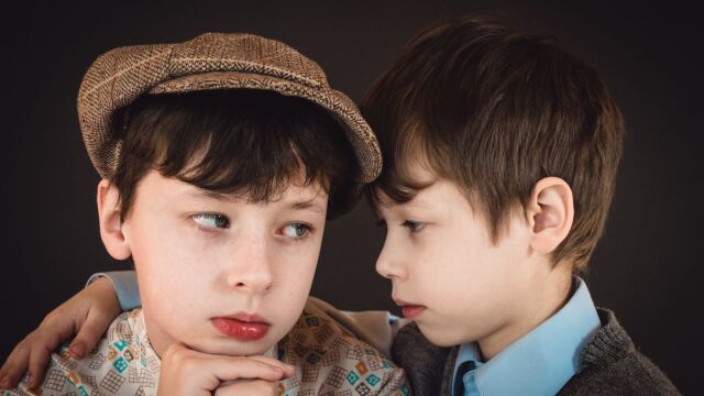 Δανία: Γιατί τα πρωτότοκα παιδιά κερδίζουν περισσότερα χρήματα; Εδώ είναι το 