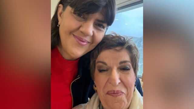 Λάουρα Κοβέσι: Η συνάντησή της με την Ιωάννα Μάνδρου και η selfie πριν την ομιλία της στο Οικονομικό Φόρουμ των Δελφών (Εικόνα)