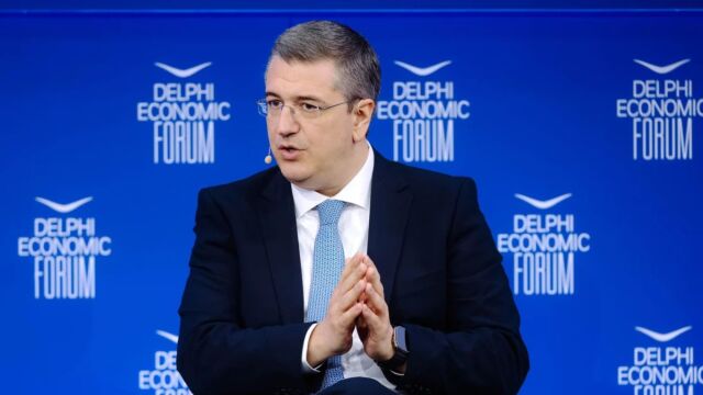 Τζιτζικώστας στο Φόρουμ των Δελφών: Τα αεροπορικά καύσιμα επαρκούν έως τις αρχές Ιουνίου - Μήνυμα σιγουριάς και ασφάλειας για τον τουρισμό