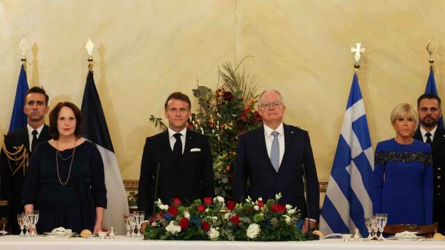 Τασούλας σε Μακρόν: Σήμερα, χαράσσουμε συντεταγμένα τη σύμπλευσή μας - Ελλάς, Γαλλία, συμμαχία είπε στα ελληνικά o Γάλλος πρόεδρος