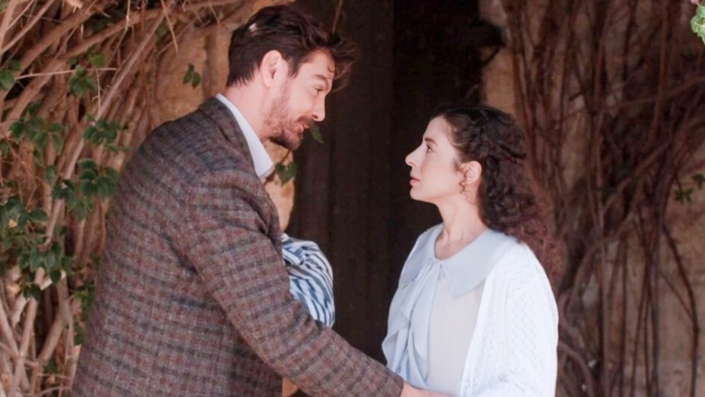 Grand Hotel: Του έκρυβε τα γράμματα - Ο Πέτρος τη ξεσκεπάζει και ακυρώνει τον γάμο (Βίντεο)