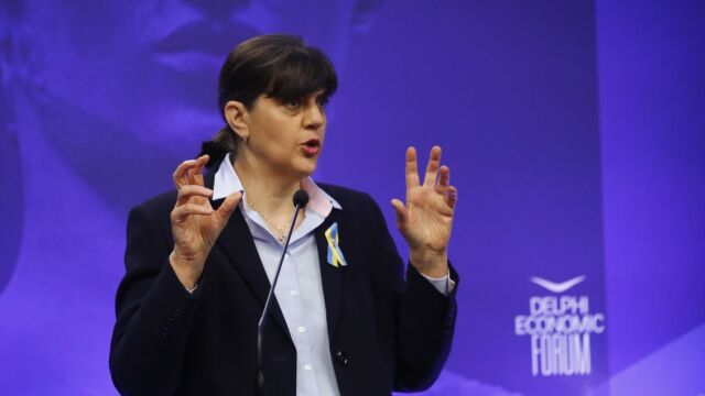 Λάουρα Κοβέσι: Τα δύο ηχηρά 