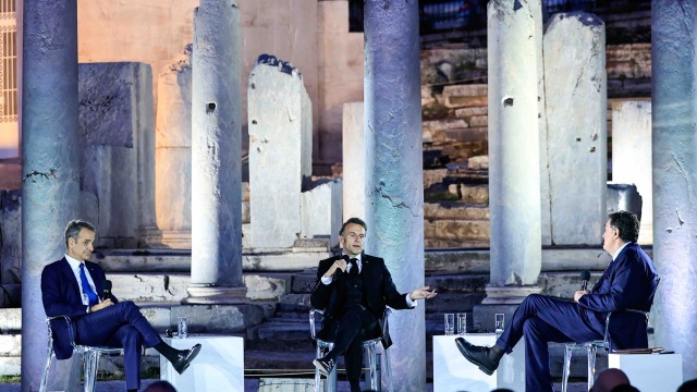 Ηχηρό μήνυμα στήριξης του Μακρόν στην Ελλάδα έναντι της Τουρκίας: Αν η κυριαρχία σας απειλείται, κάντε ό,τι χρειάζεται, θα είμαστε εδώ για εσάς (Εικόνες & βίντεο)