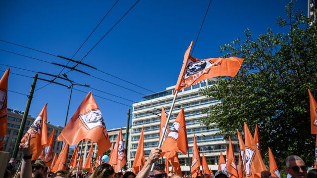 Απεργία ΠΟΕ-ΟΤΑ: Συγκέντρωση και πορεία στο κέντρο της Αθήνας  (Εικόνες & Βίντεο)