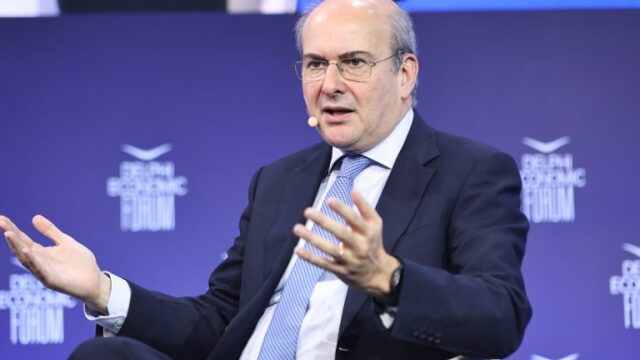 Χατζηδάκης για Συνταγματική Αναθεώρηση: 