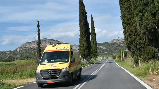 Τραγωδία στην Εύβοια: Νεκρός 17χρονος οδηγός μοτοσικλέτας - Συγκρούστηκε με ασθενοφόρο