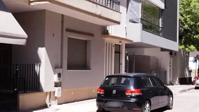 Ερωτήματα για την οικογενειακή τραγωδία στη Λάρισα: Μητέρα και κόρη βρέθηκαν νεκρές μέσα στο σπίτι τους - Περίεργη κατάσταση περιγράφουν οι γείτονες (Βίντεο)