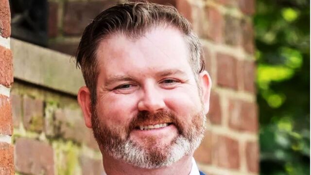 UFO: Νεκρός μάρτυρας πριν καταθέσει στο Κογκρέσο για μυστικά προγράμματα - Μυστήριο με τον βετεράνο της Πολεμικής Αεροπορίας