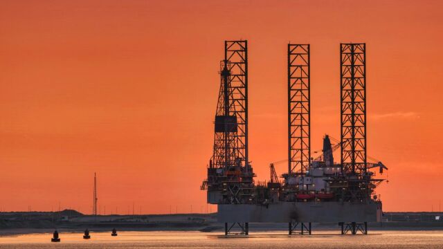 Άλμα στην τιμή του πετρελαίου: Πάνω από τα 108 δολάρια το Brent μετά το πάγωμα των ειρηνευτικών συνομιλιών