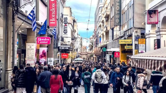 Έρχονται 10 νέα µέτρα άνω του 1 δισ. ευρώ - Οι εξαγγελίες που σχεδιάζει το οικονοµικό επιτελείο και θα ανακοινωθούν τον Σεπτέµβριο στη ∆ΕΘ