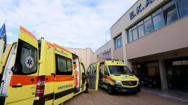 Χαμός στο Παγκράτι: Οδηγός μηχανής ξυλοκόπησε 22χρονη για μία θέση πάρκινγκ και την έστειλε στο νοσοκομείο