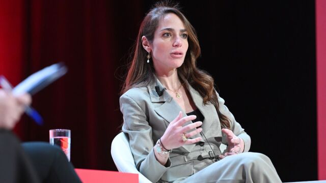 Μιχαηλίδου: Eγκαινίασε δύο νέες αίθουσες στο Δημοτικό Σχολείο Αγίων Ασωμάτων - Τέλος σε ένα χρόνιο πρόβλημα σχολικής στέγασης στην Αίγινα