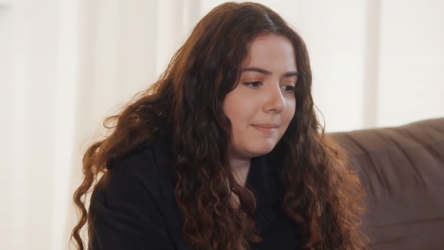 Η Γη της Ελιάς: Ο Ρούσσος επιτίθεται στην Άννα και η Αλεξάνδρα αντιδρά (Βίντεο)