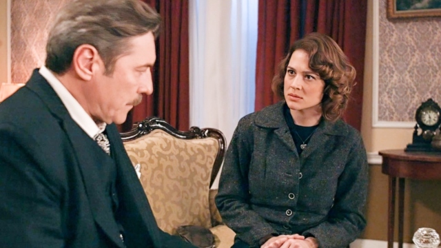 Grand Hotel: Ο Χατζημήτρος κρατά όμηρο τη Μελίνα - Η σύγκρουση που ξεφεύγει (Βίντεο)