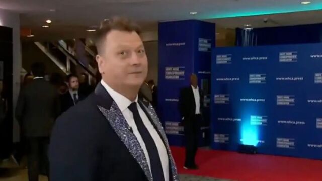 Fox News: Παρουσιαστής ειρωνεύεται την ασφάλεια στο δείπνο των ανταποκριτών - 