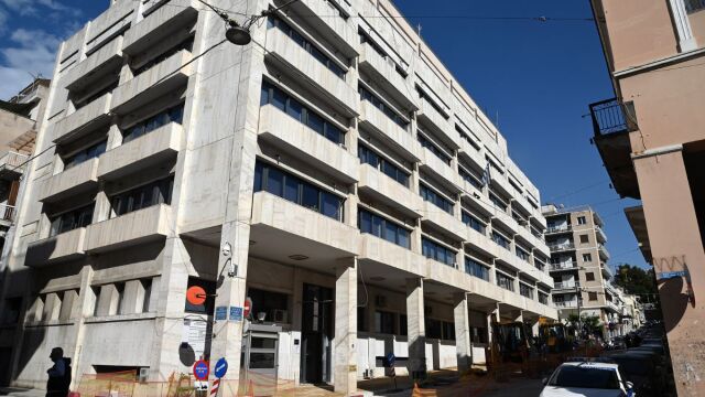 Απεργούν σήμερα οι εργαζόμενοι του ΕΦΚΑ μετά την επίθεση του 89χρονου 