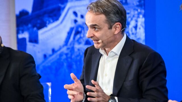 Κυριάκος Μητσοτάκης: Επιχείρηση εκτόνωσης μετά το αντάρτικο των 5 - Η στρατηγική ενότητας, τα μηνύματα υπέρ του επιτελικού κράτους και η λεπτή ισορροπία εξοκοινοβουλευτικών και βουλευτών