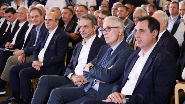 Ρουσόπουλος στο Προσυνέδριο της ΝΔ στο Ναύπλιο: 