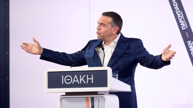 Αλέξης Τσίπρας από Ηράκλειο Κρήτης: Έρχομαι σε μια εποχή που ξαναφουντώνει το καμίνι - Ανάψαμε φωτιά και μεγαλώνει (Εικόνες & Βίντεο)