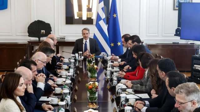 Νέα απάντηση Μητσοτάκη στους βουλευτές για το επιτελικό κράτος: Αντιλαμβανόμαστε τον ρόλο τους, αφορά στην εκτελεστική και όχι τη νομοθετική εξουσία