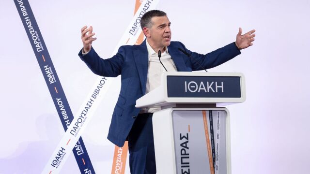 Αλέξης Τσίπρας: Τέλος ο απολογισμός, ανεβάζει στροφές για το νέο κόμμα - Η εμφάνιση στην Κρήτη ως πραγματικού αντιπάλου του Μητσοτάκη, το σχέδιο 3 αξόνων και το κάλεσμα σε παλιούς και νέους