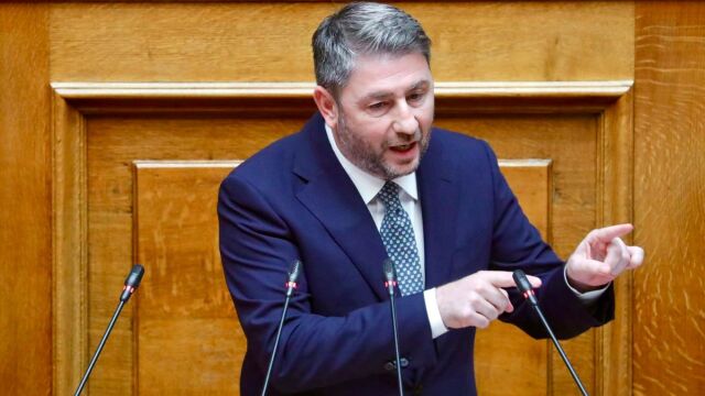 Σφοδρά πυρά Ανδρουλάκη στην κυβέρνηση για τις υποκλοπές: 