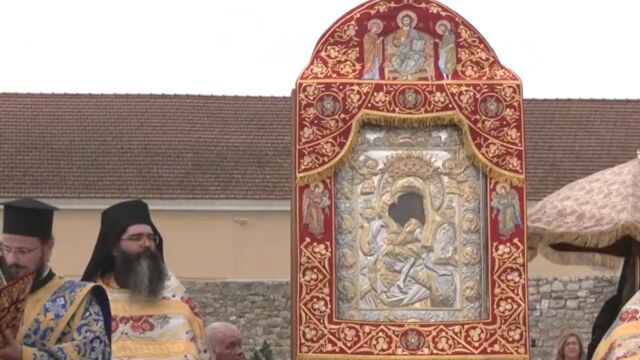 Live η υποδοχή της Ιεράς Εικόνος της Παναγίας 